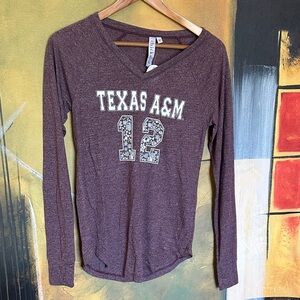 Women's Maroon Long-Sleeve V-Neck Tee